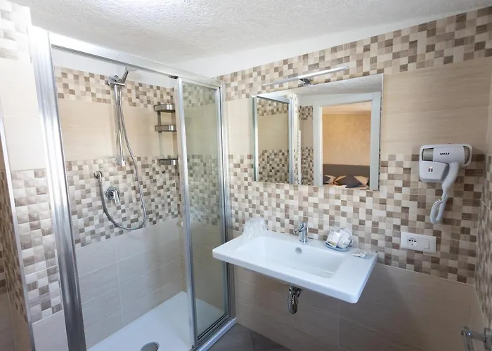 לינה וארוחת בוקר Horizon טרופאה